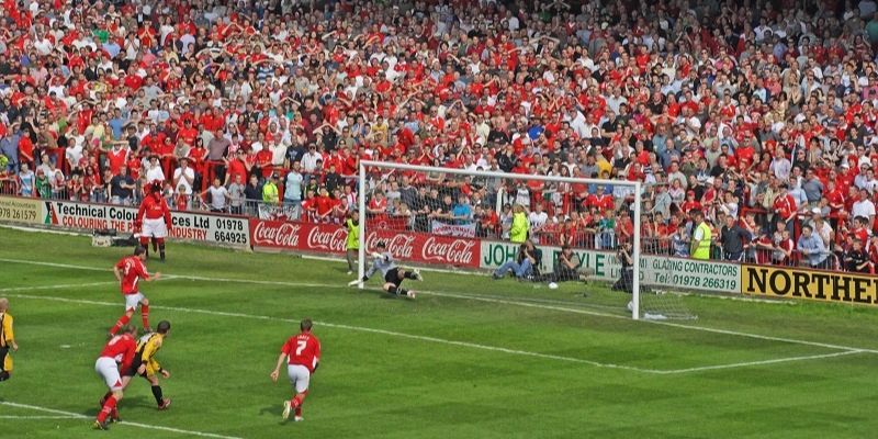 Các Trường Hợp Đá Phạt Theo Quy Định Của Luật Bóng Đá - win79 | Thiên Đường Game Bài Đổi Thưởng - TAVON